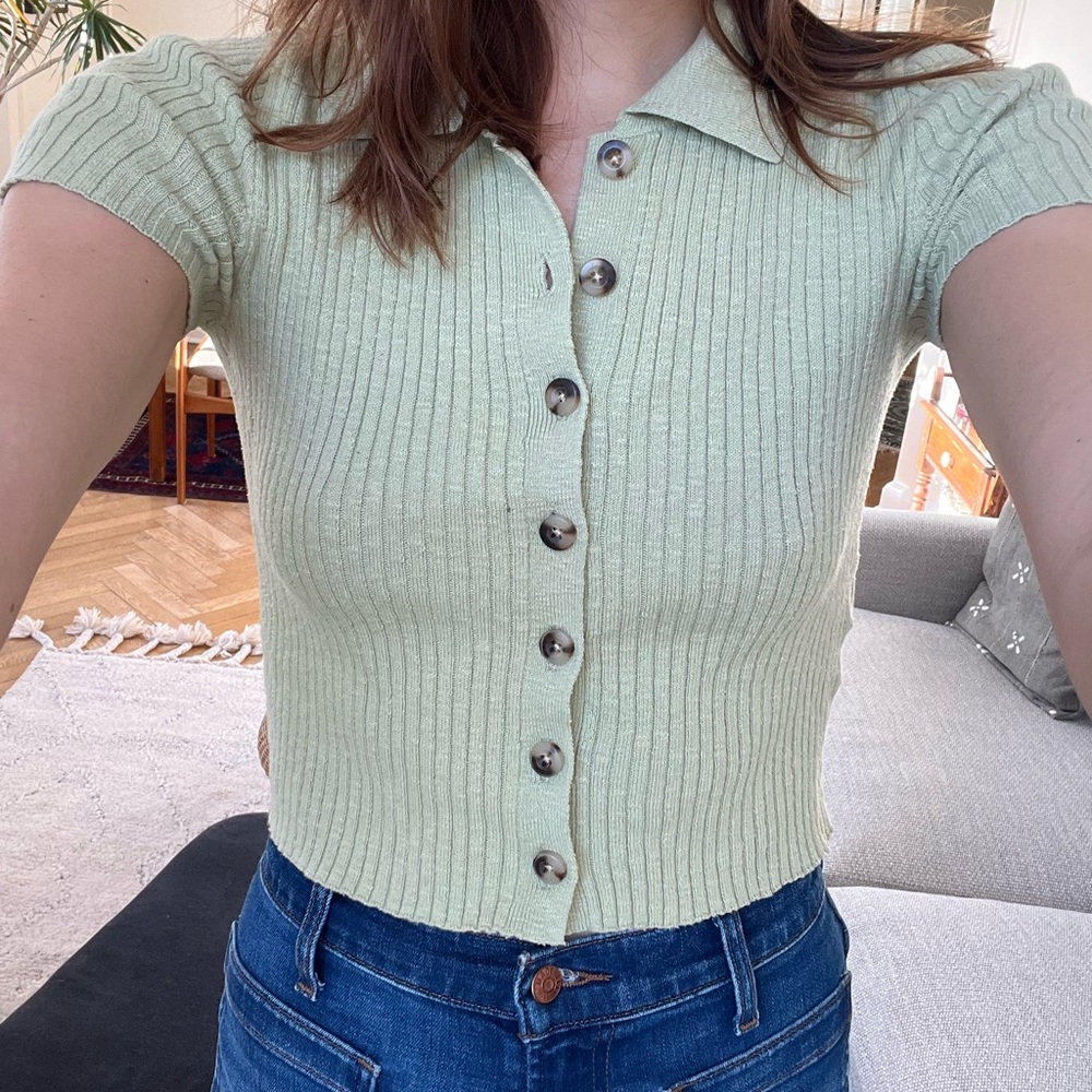 Green Ribbed Button-Up Sweater Tee